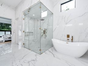 207 W 33rd Street, Houston TX 77018