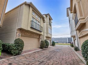 2835 Clinton Drive, Houston TX 77020