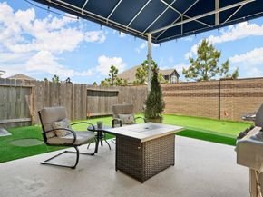 9904 Smokehouse Silo Lane, Houston TX 77080