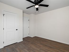 7101 Weyburn Street C, Houston TX 77028