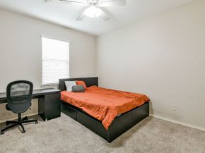 7007 Plum Creek Trail Lane, Houston TX 77087