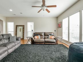 7007 Plum Creek Trail Lane, Houston TX 77087