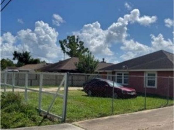 3147 Golfcrest Boulevard, Houston TX 77087