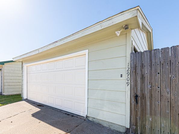 12909 Clarewood Drive, Houston TX 77072