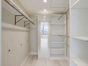 14 Greenway Plaza 15L, Houston TX 77046