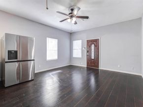 1606 Ruthven St Street ab, Houston TX 77019