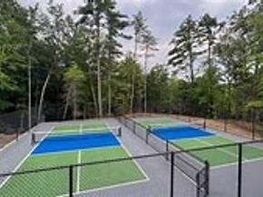 15884 Mahogany Mist Drive, Conroe TX 77302