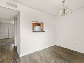 8100 Creekbend Drive 131, Houston TX 77071