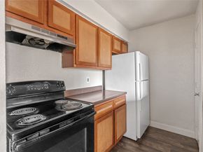 8100 Creekbend Drive 131, Houston TX 77071