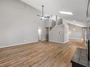 13852 Hollowgreen Drive 303/5, Houston TX 77082