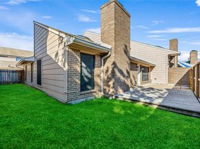 13852 Hollowgreen Drive 303/5, Houston TX 77082