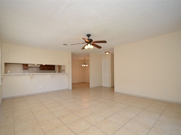 722 Odessa Court, Houston TX 77060