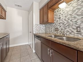 6424 Kentwick Drive 24/3, Houston TX 77084