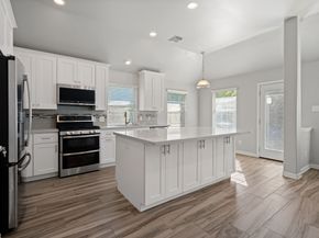 146 S Star Ridge Circle, The Woodlands TX 77382