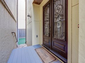 1809 W 24th Street, Houston TX 77008