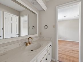 11302 Hylander Drive, Houston TX 77070