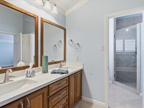 1102 Mabry Mill Road, Houston TX 77062