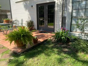 1102 Mabry Mill Road, Houston TX 77062