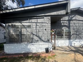 9113 Oak Knoll Lane, Houston TX 77078