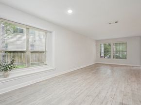 90 Panterra Way, The Woodlands TX 77382