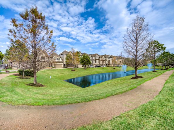 1511 Grayson Oaks Place, Houston TX 77043