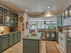 7 W Greenhill Terrace Place, The Woodlands TX 77382