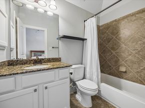 1616 Hewitt Drive, Houston TX 77018
