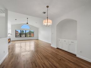 650 Westcross Street 70, Houston TX 77018