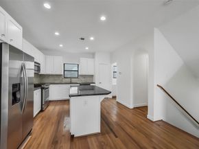 650 Westcross Street 70, Houston TX 77018