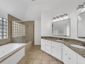 650 Westcross Street 70, Houston TX 77018