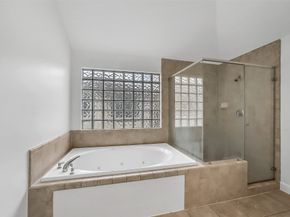 650 Westcross Street 70, Houston TX 77018