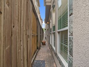 5616 Dolores Street, Houston TX 77057