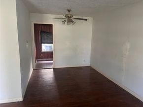 8702 Tewantin Drive, Houston TX 77061