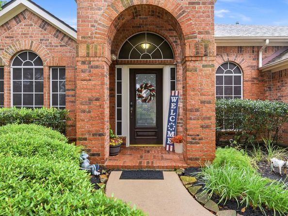 10019 Red Mesa Drive, Houston TX 77095