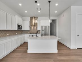 3211 Royal Oaks Hollow Lane, Houston TX 77082
