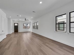 3211 Royal Oaks Hollow Lane, Houston TX 77082