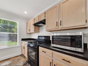 3938 Vauxhall Drive S, Houston TX 77047