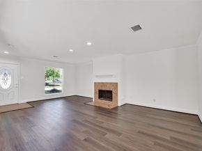 3938 Vauxhall Drive S, Houston TX 77047