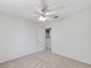 3938 Vauxhall Drive S, Houston TX 77047