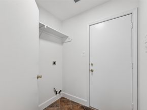 3938 Vauxhall Drive S, Houston TX 77047