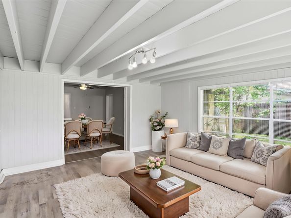 5242 Grace Point Lane, Houston TX 77048