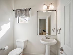 5841 Darling Street C, Houston TX 77007