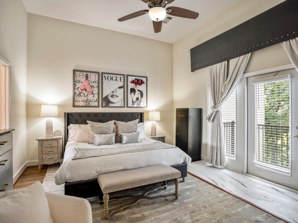 5841 Darling Street C, Houston TX 77007