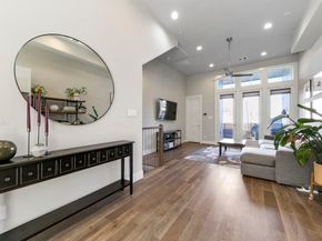 2412 Canal Street J, Houston TX 77003