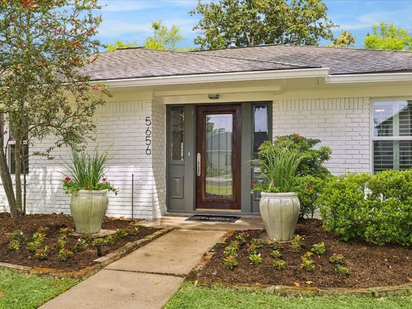 5656 Piping Rock Lane, Houston TX 77056