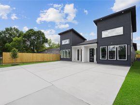 6314 Crest Street, Houston TX 77033