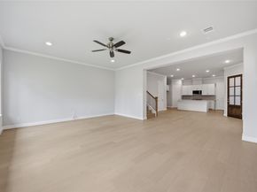 5523 Katy Freeway, Houston TX 77007