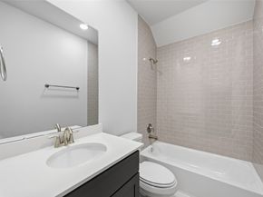 5523 Katy Freeway, Houston TX 77007