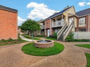 2829 Timmons Lane 144, Houston TX 77027