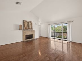 2829 Timmons Lane 144, Houston TX 77027